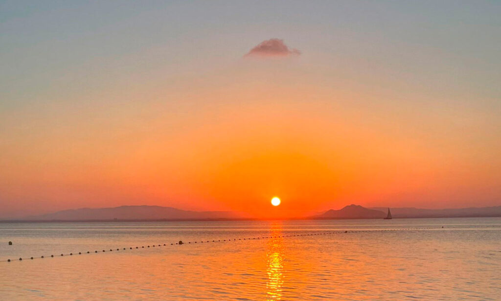 Atardecer desde la manga con vistas al mar menor